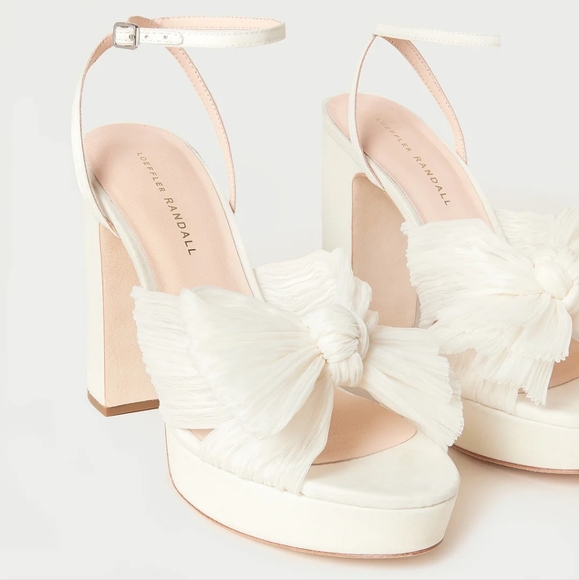 NWT Loeffler Randall Natalia Bow Platform Heels in Pearl Sz. 11